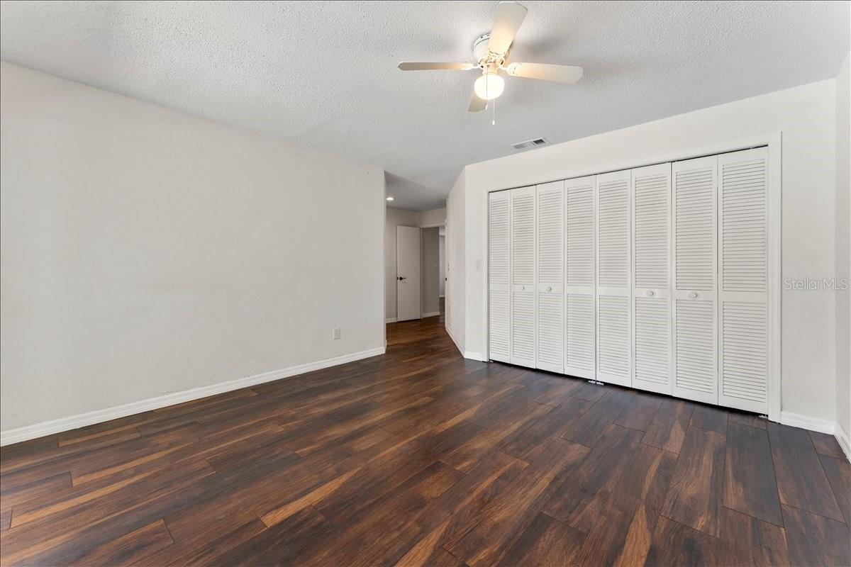 BARRINGTON OAKS WEST - Residential