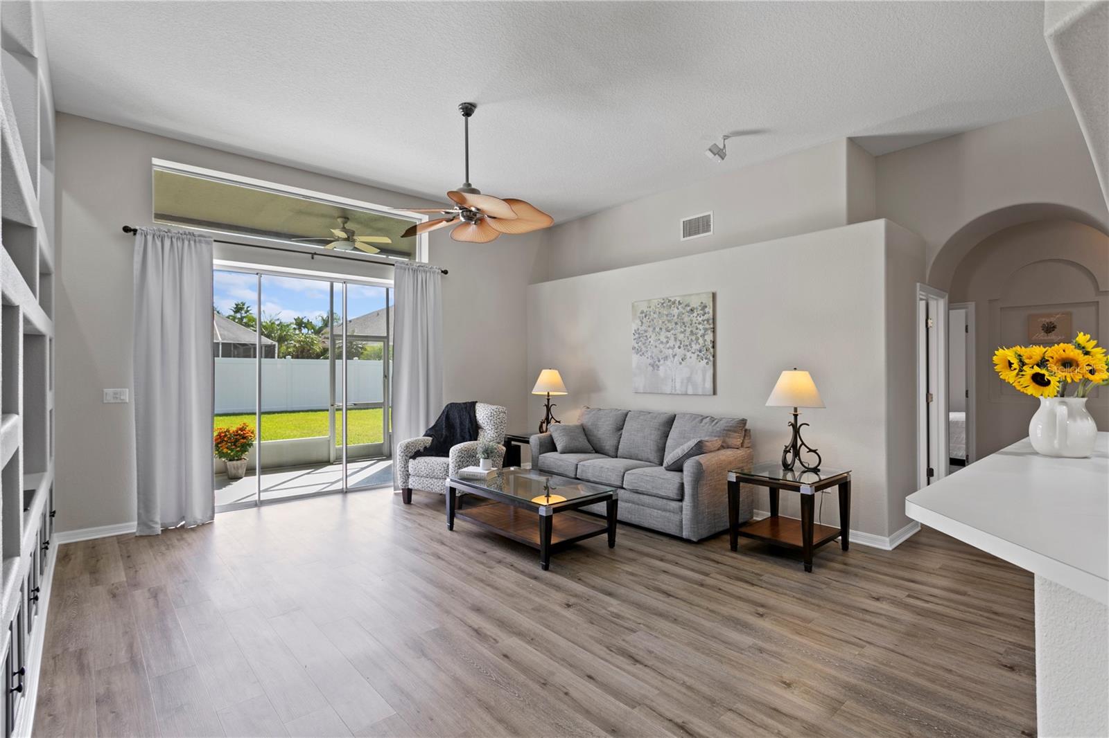 CROSS CREEK - Residential