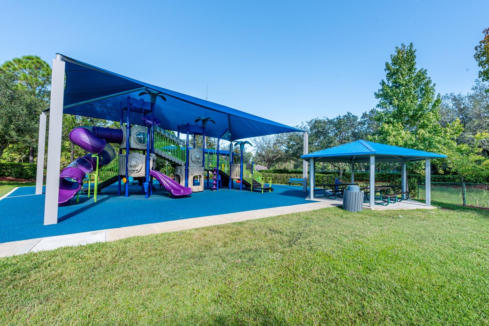 STONEYBROOK - Residential
