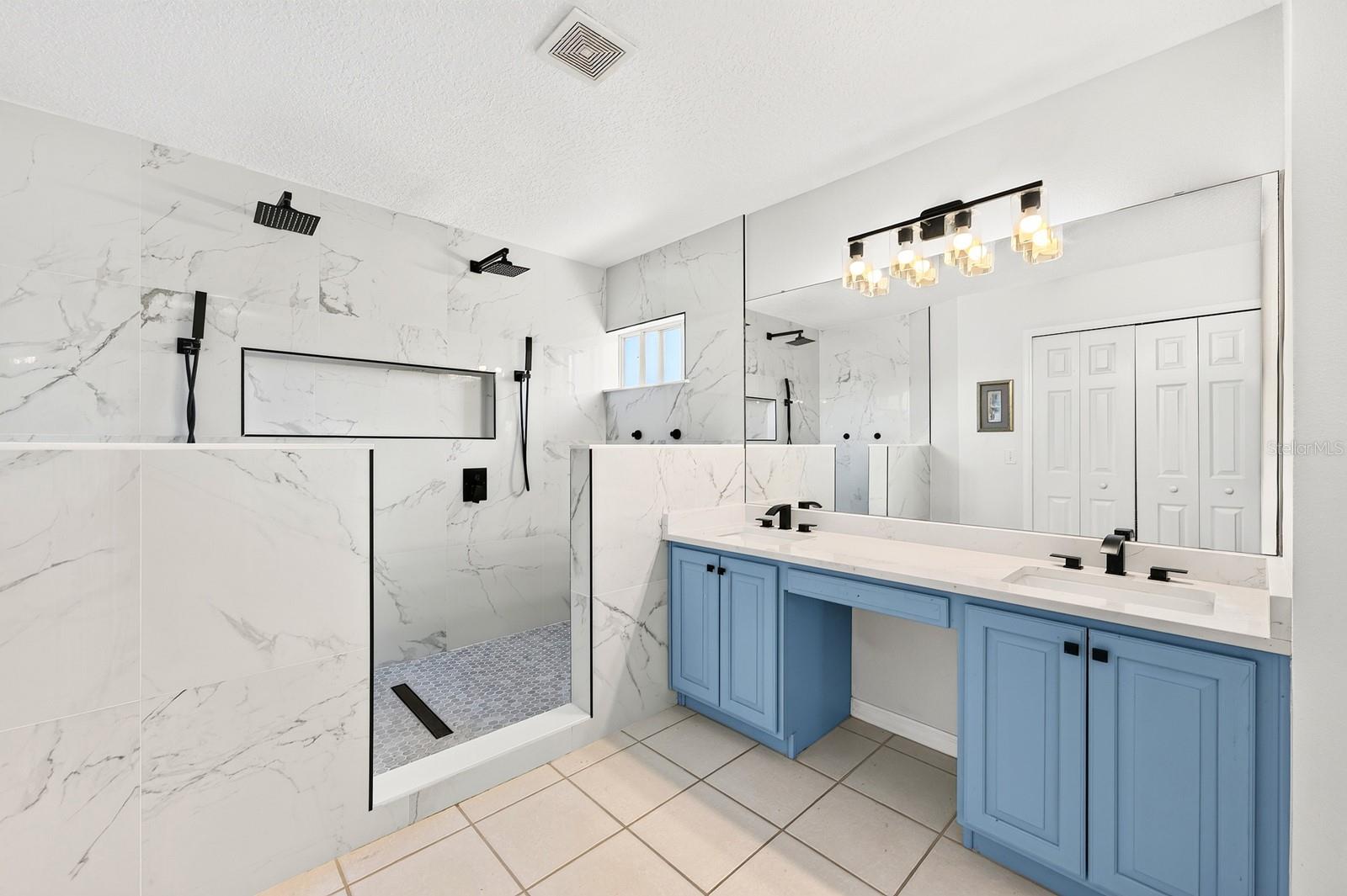 STONEYBROOK - Residential