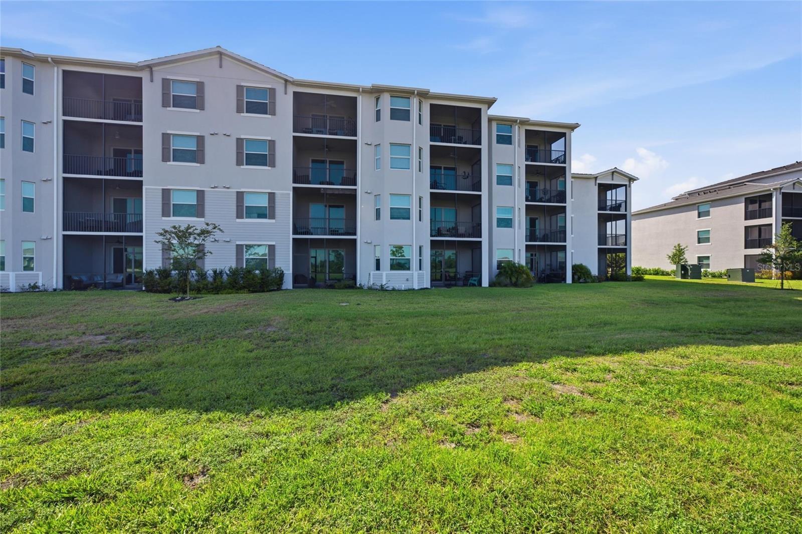 BUILDING 101/TER III/WELLEN PK - Residential Lease