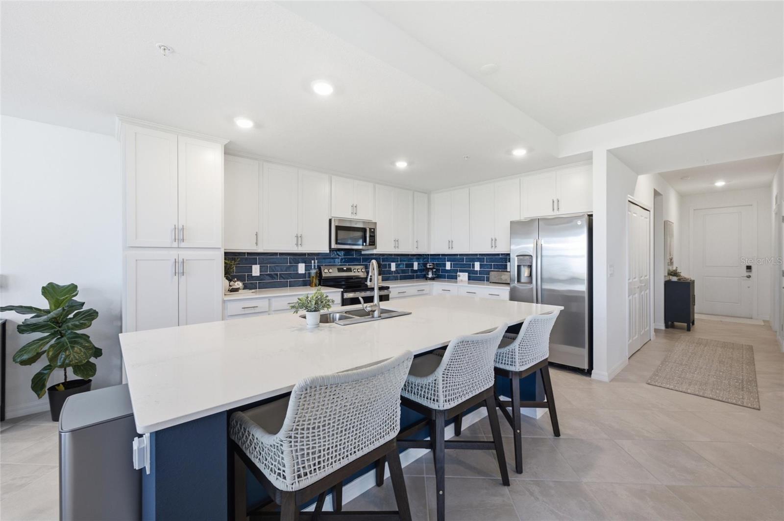 BUILDING 101/TER III/WELLEN PK - Residential Lease