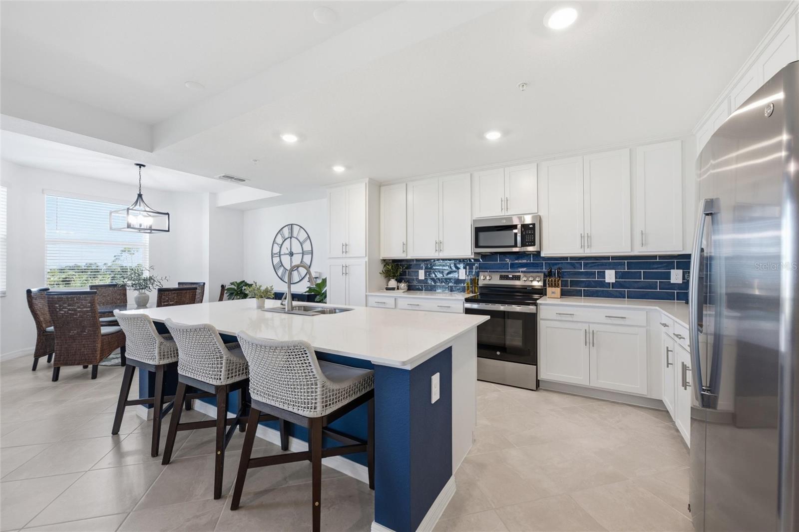 BUILDING 101/TER III/WELLEN PK - Residential Lease