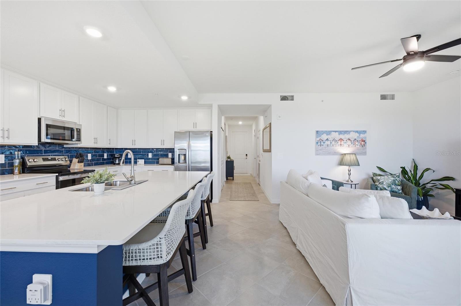 BUILDING 101/TER III/WELLEN PK - Residential Lease