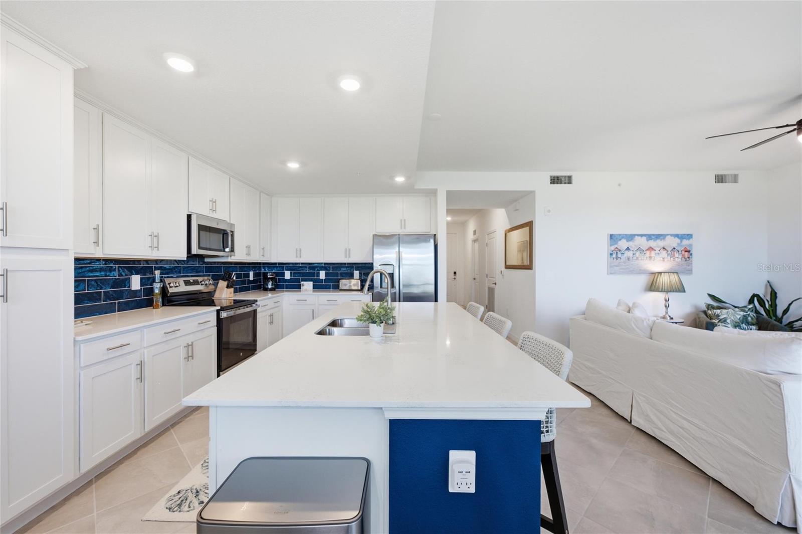 BUILDING 101/TER III/WELLEN PK - Residential Lease