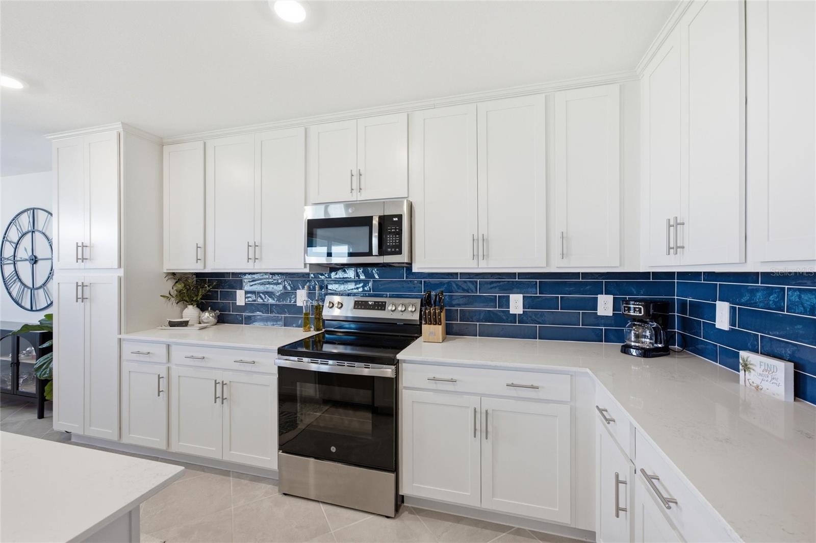BUILDING 101/TER III/WELLEN PK - Residential Lease