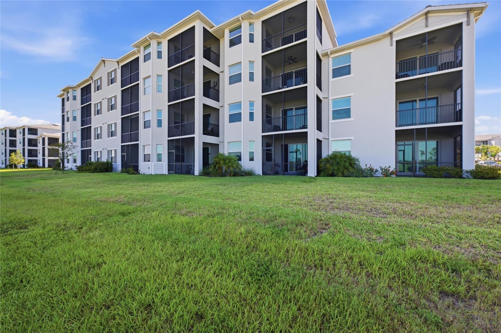 BUILDING 101/TER III/WELLEN PK - Residential Lease