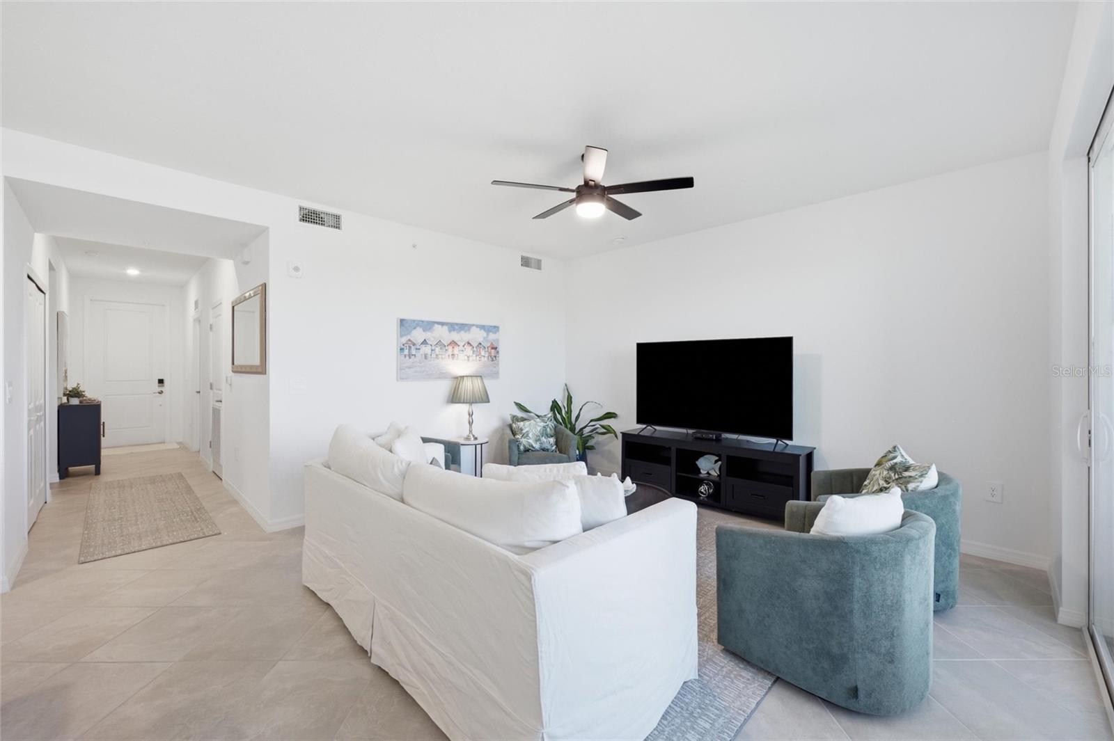 BUILDING 101/TER III/WELLEN PK - Residential Lease