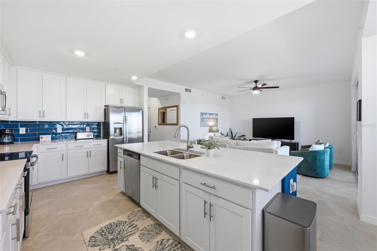 BUILDING 101/TER III/WELLEN PK - Residential Lease