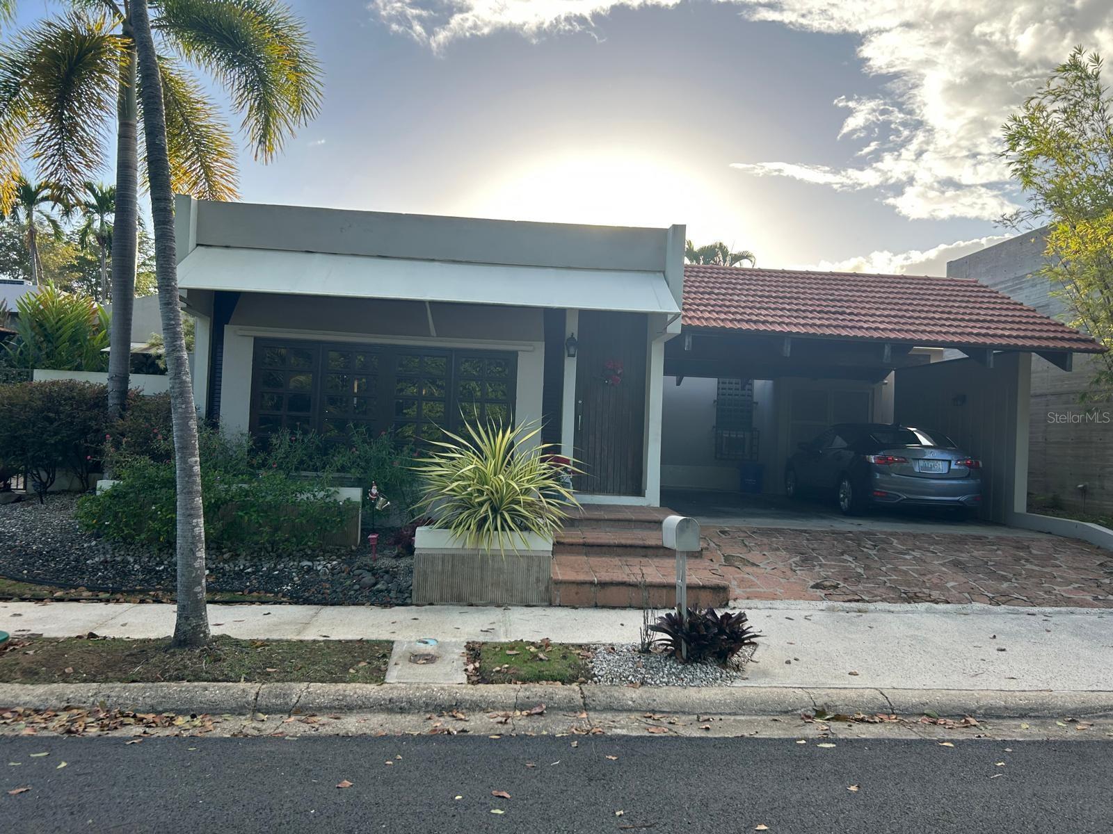 URB. MANSIONES DE VILLANOVA, SAN JUAN - Residential