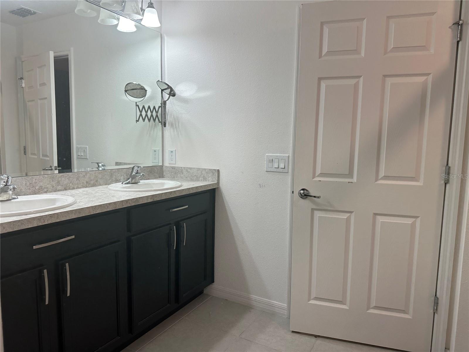 HANOVER RESERVE REP - Residential Lease