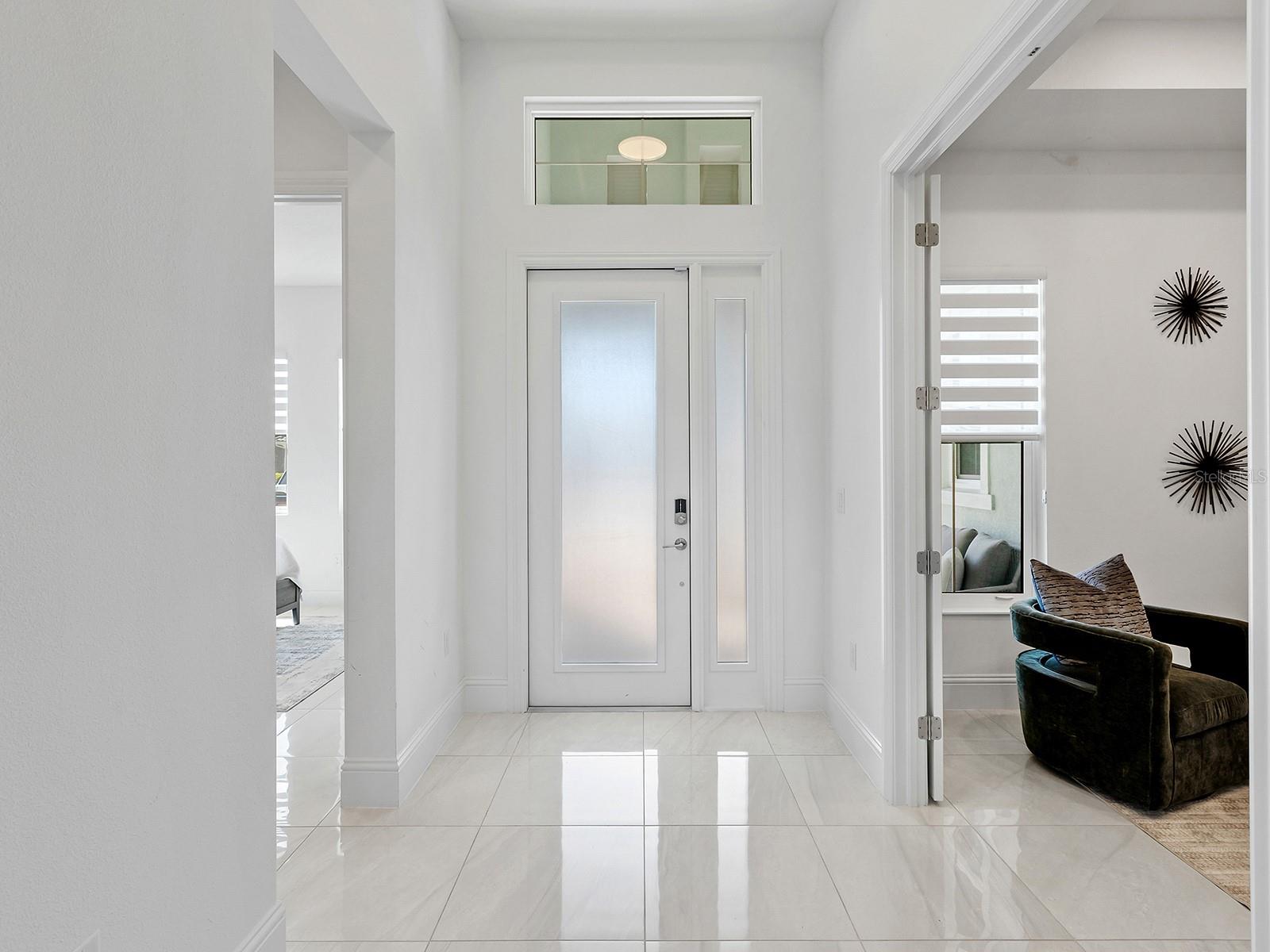 LAKE CLUB - Residential