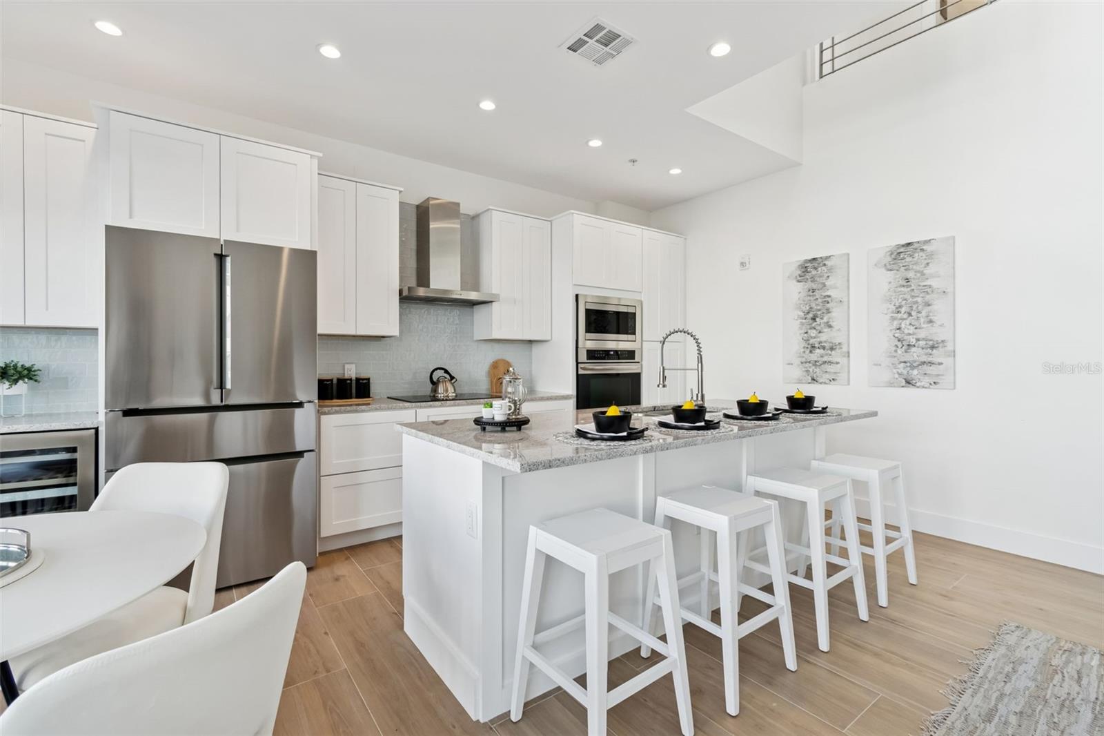 VISTA URBANA - Residential