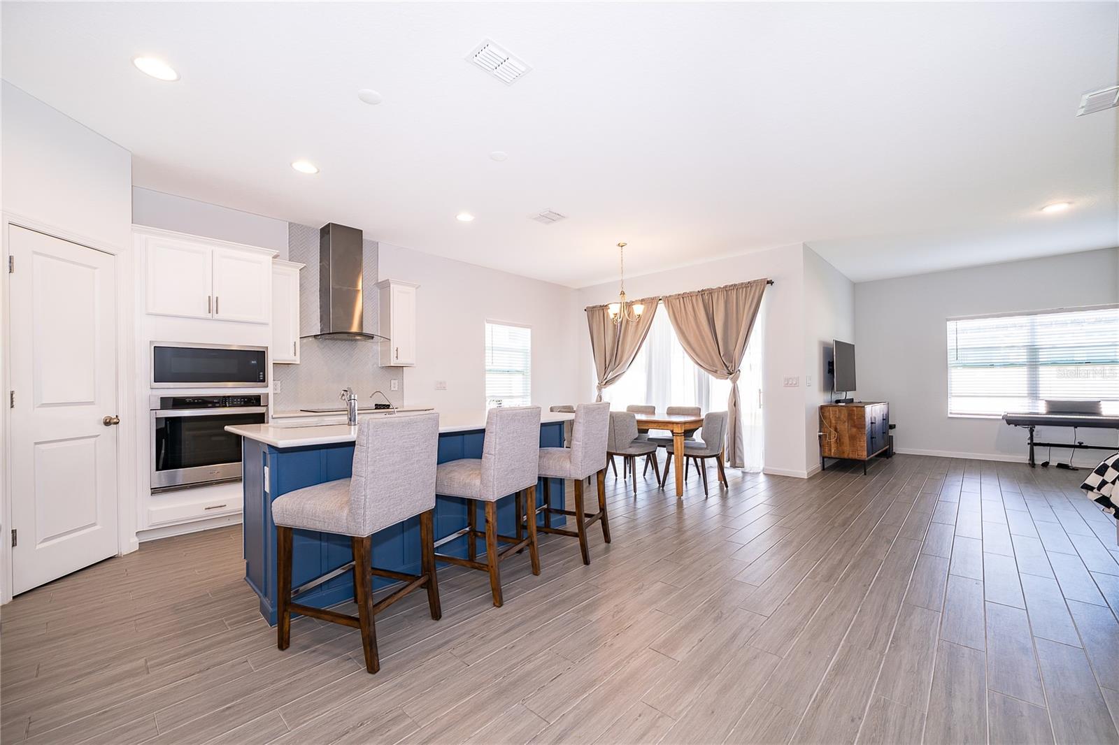 CYPRESS PARK ESTATES - Residential Lease