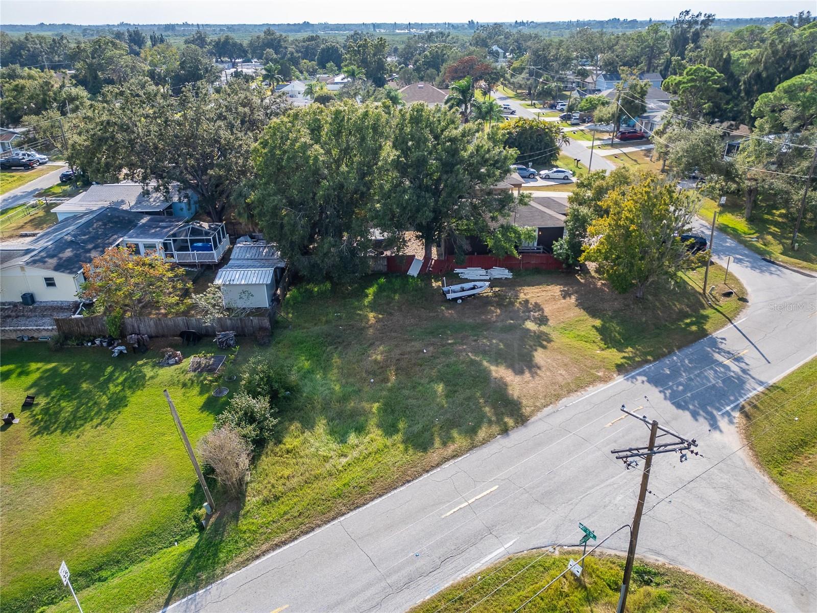 LILLIE ESTATES UNIT A - Land