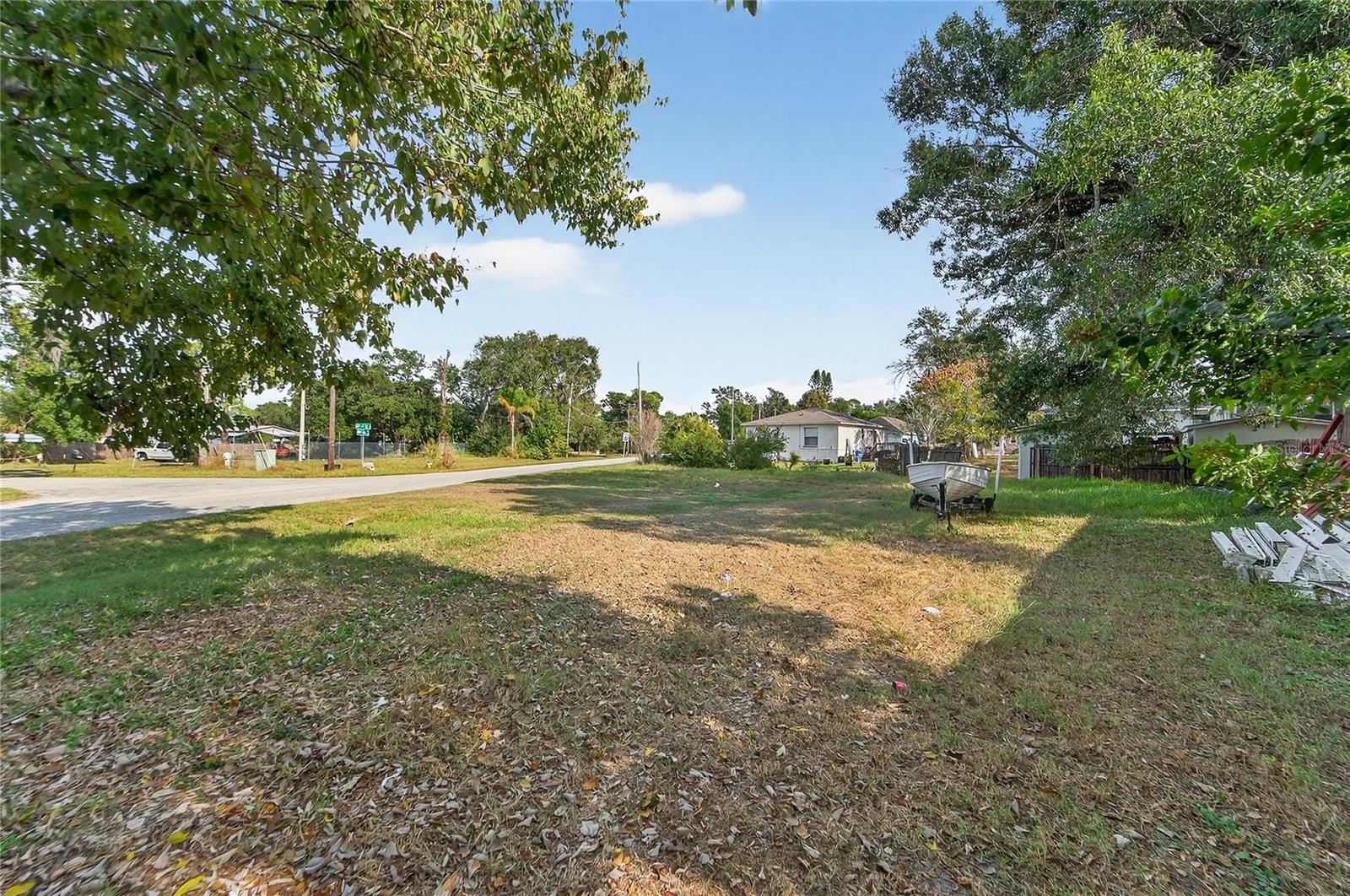 LILLIE ESTATES UNIT A - Land