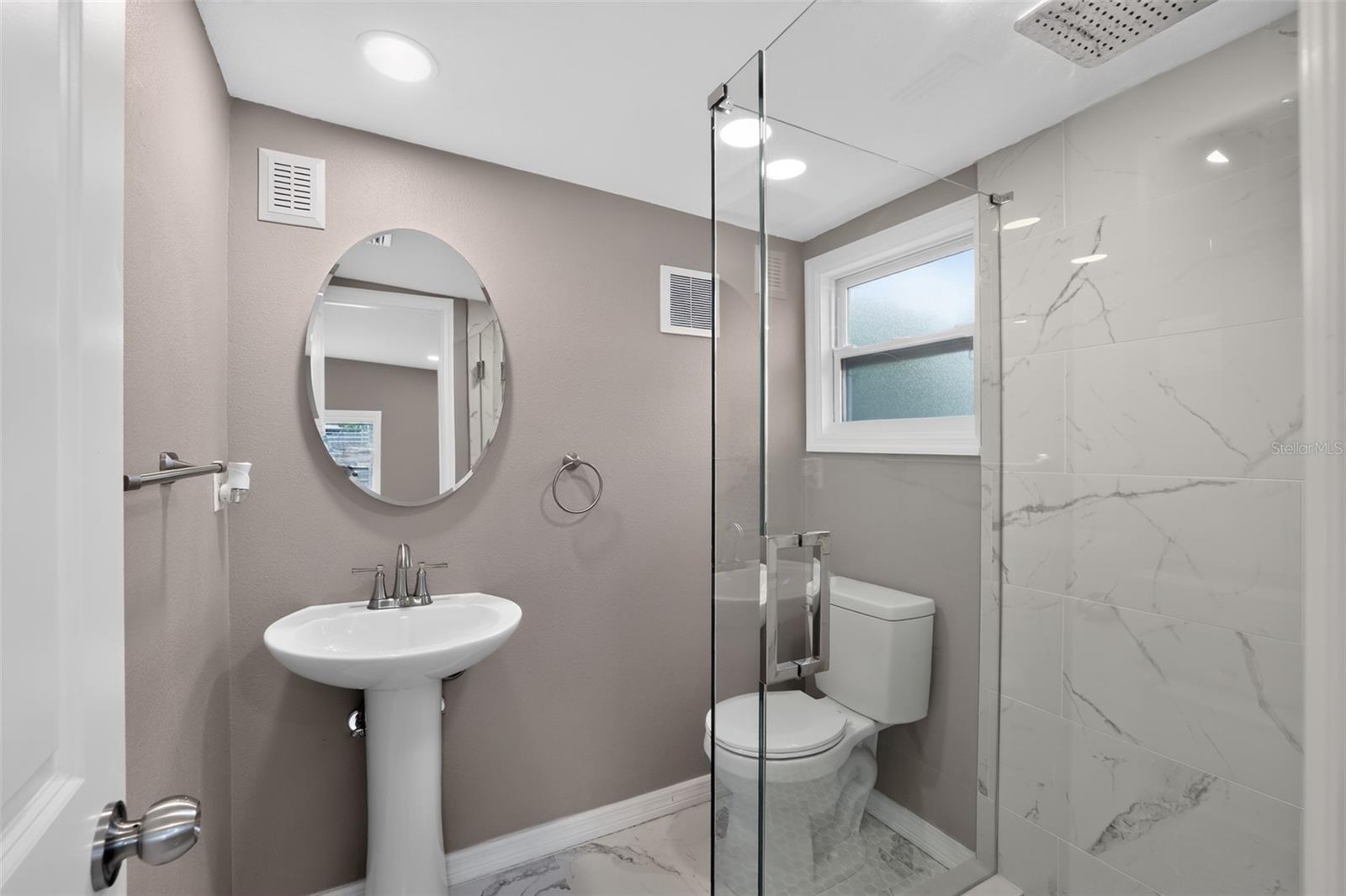 ORANGEWOOD - Residential