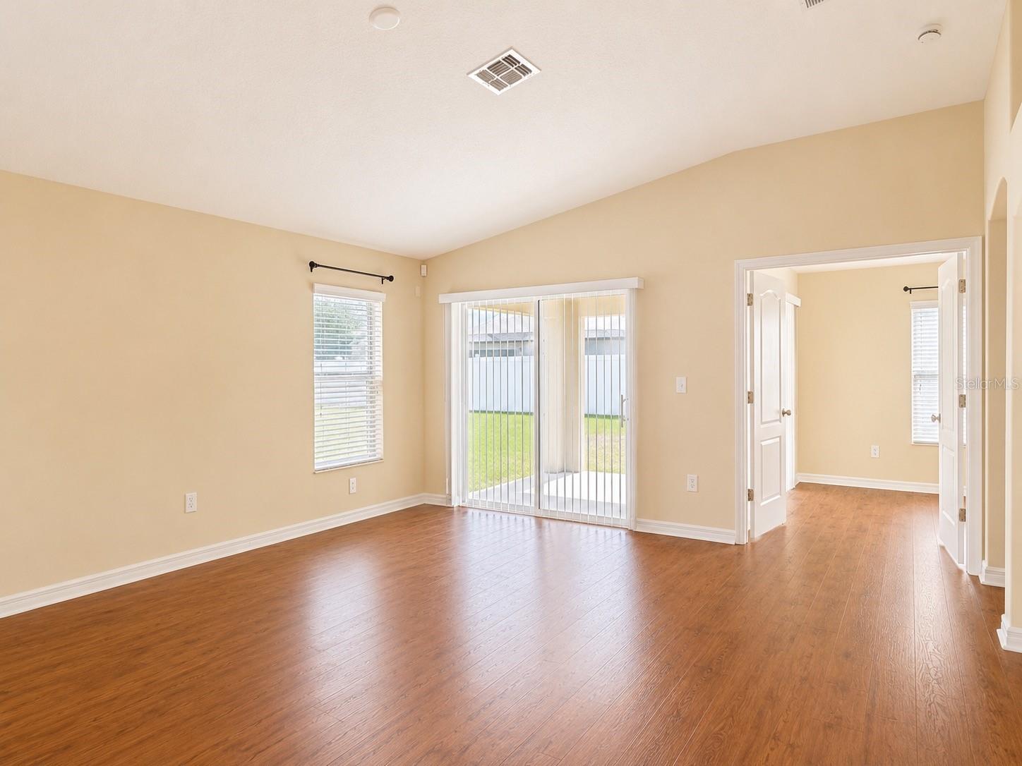 CYPRESS CREEK PHASE 2 LOT 7 BLOCK 9 - Residential