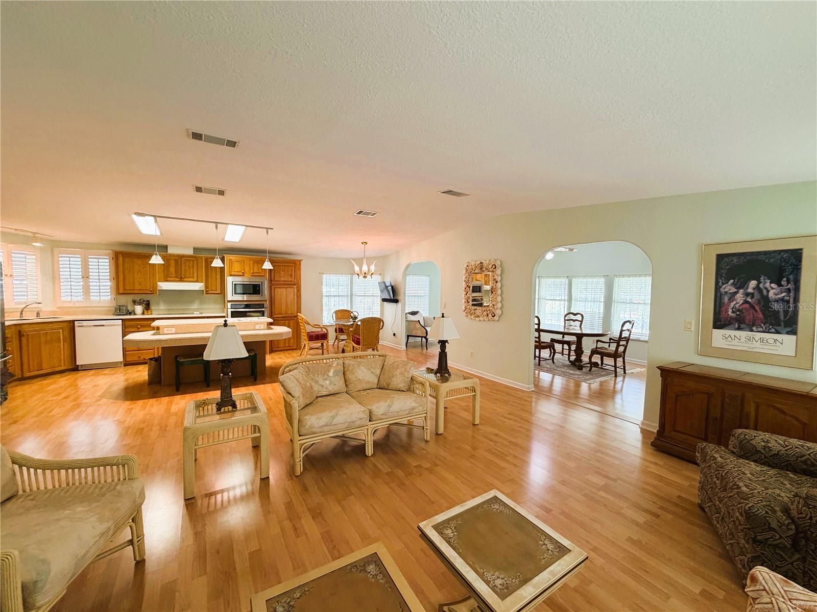 HAWTHORNE AT LEESBURG A COOP - Residential