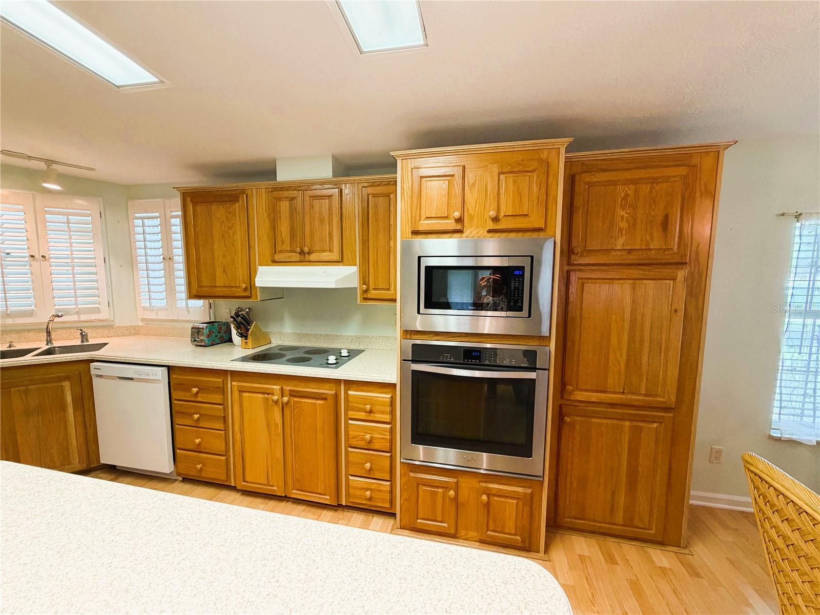 HAWTHORNE AT LEESBURG A COOP - Residential