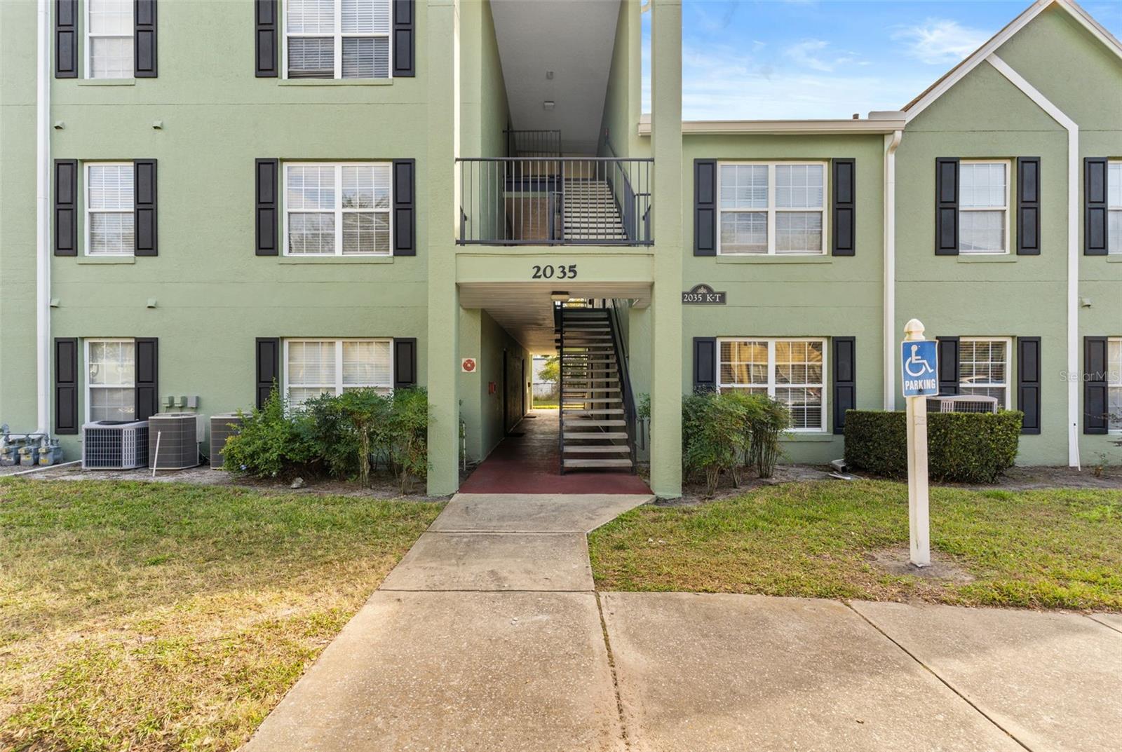 MIRIADA CONDO - Residential