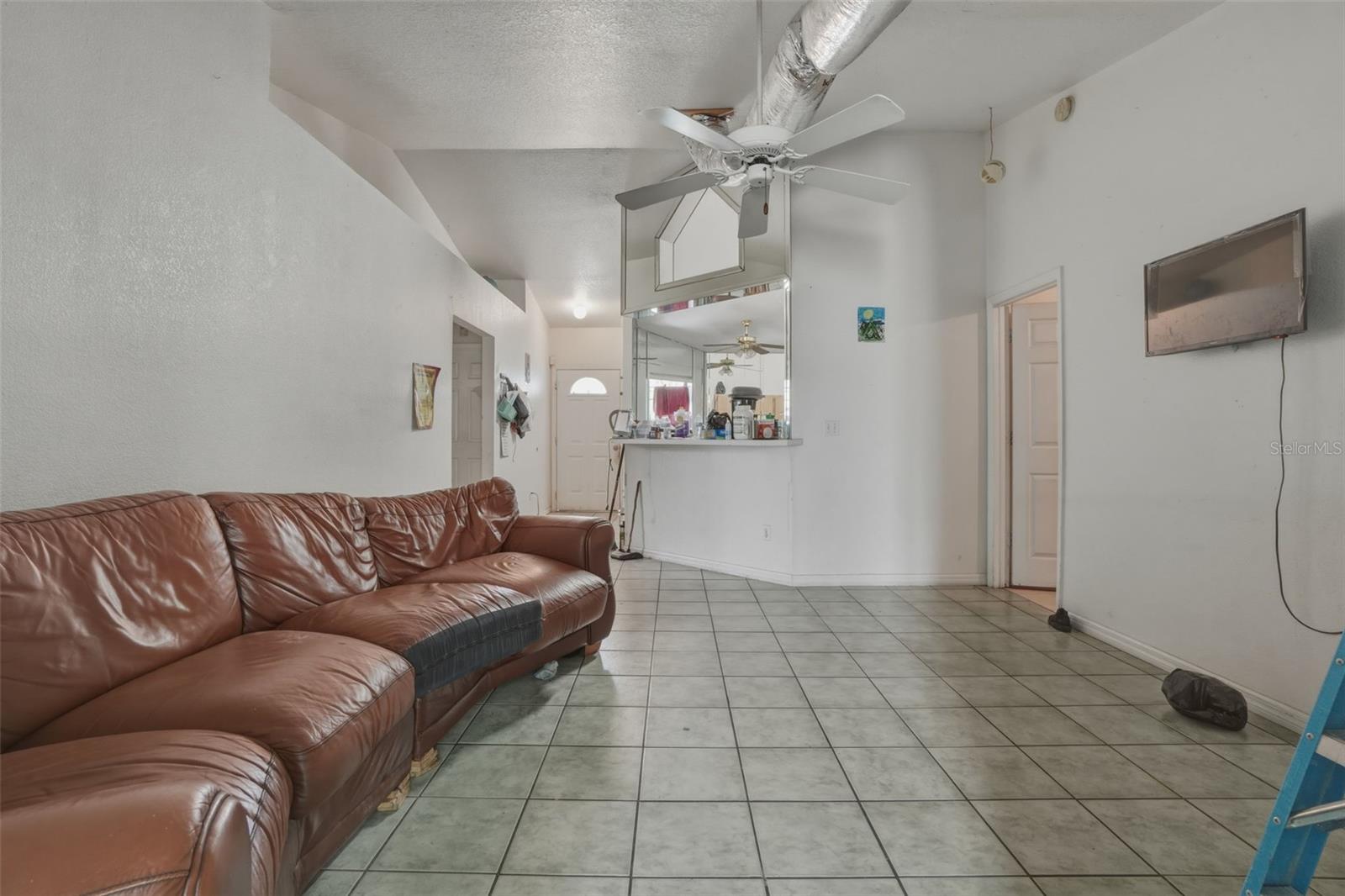 ORANGE HEIGHTS - Residential