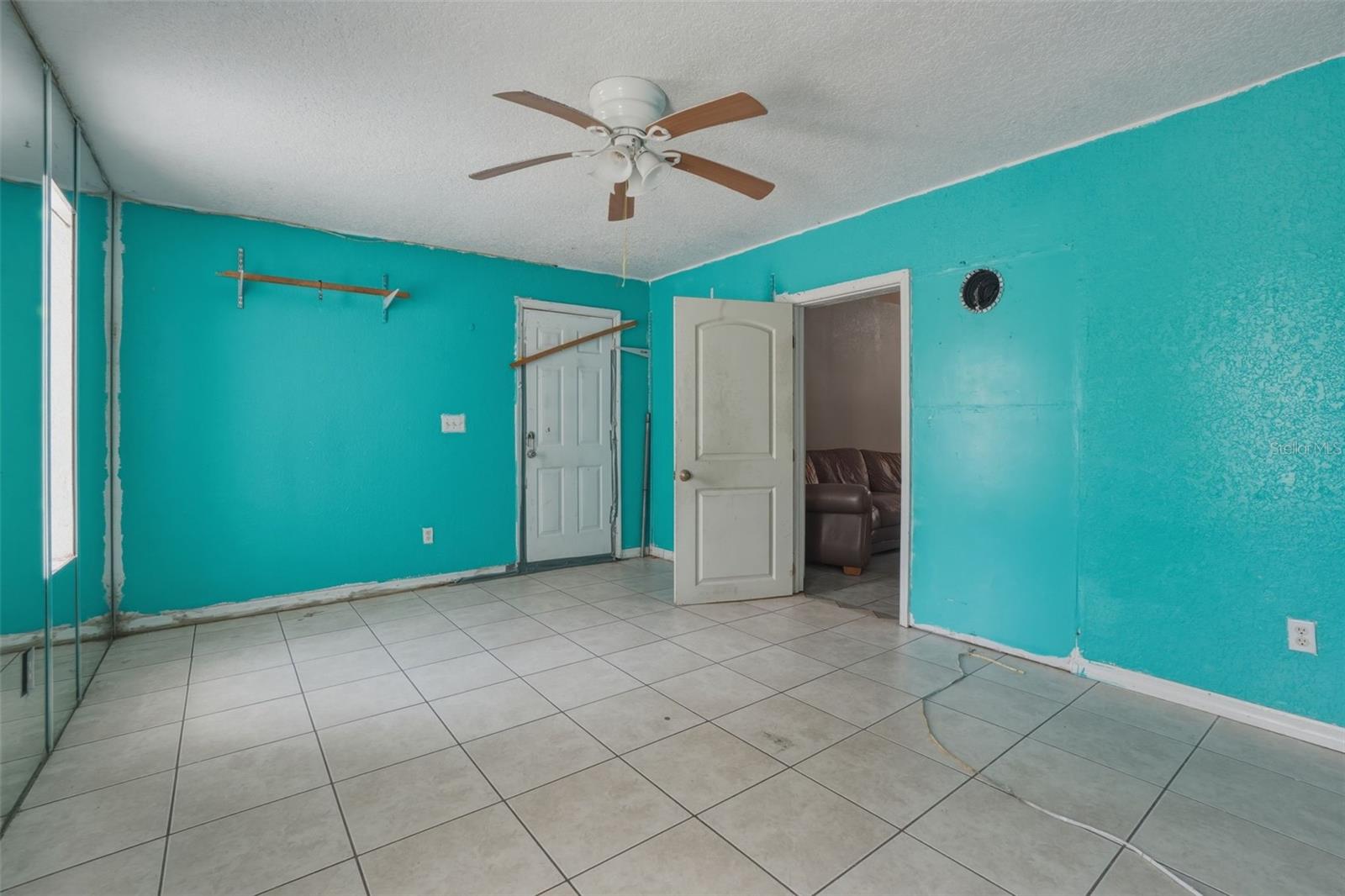 ORANGE HEIGHTS - Residential
