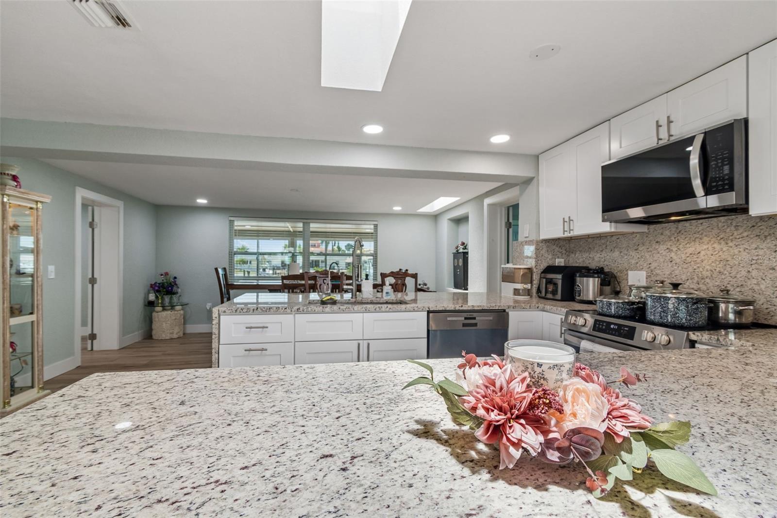 LEISURE BEACH - Residential