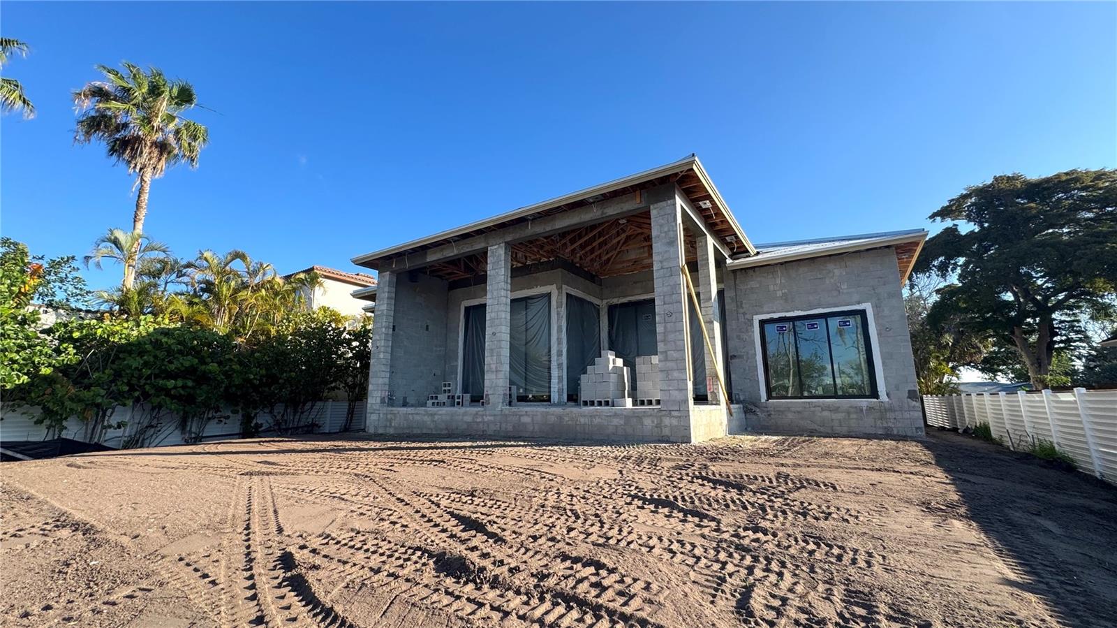 BAY ISLAND - Residential