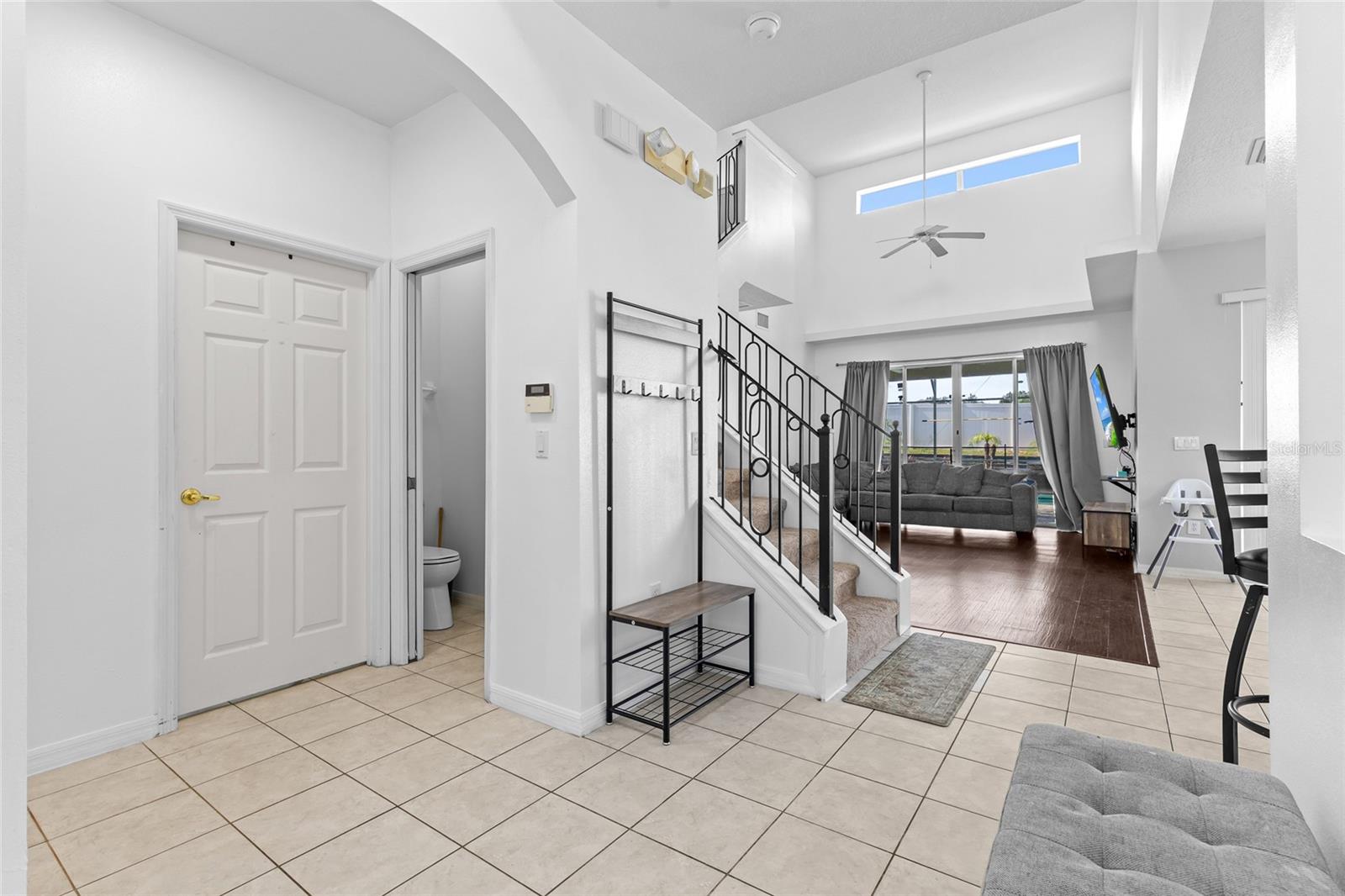 CALABAY PARC AT TOWER LAKE - Residential