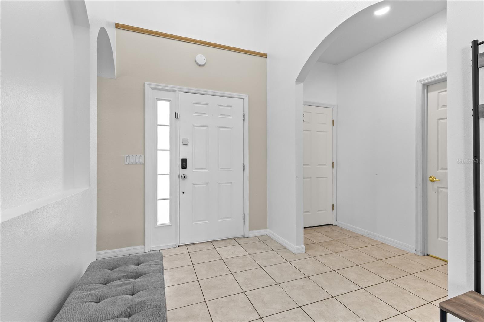 CALABAY PARC AT TOWER LAKE - Residential