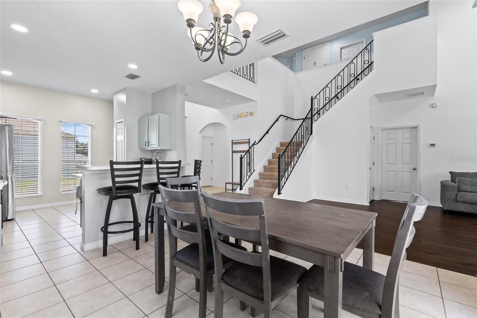 CALABAY PARC AT TOWER LAKE - Residential