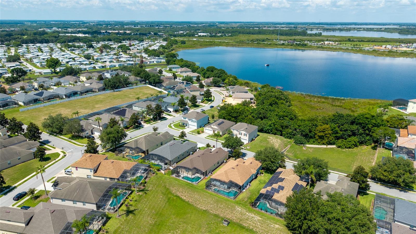 CALABAY PARC AT TOWER LAKE - Residential