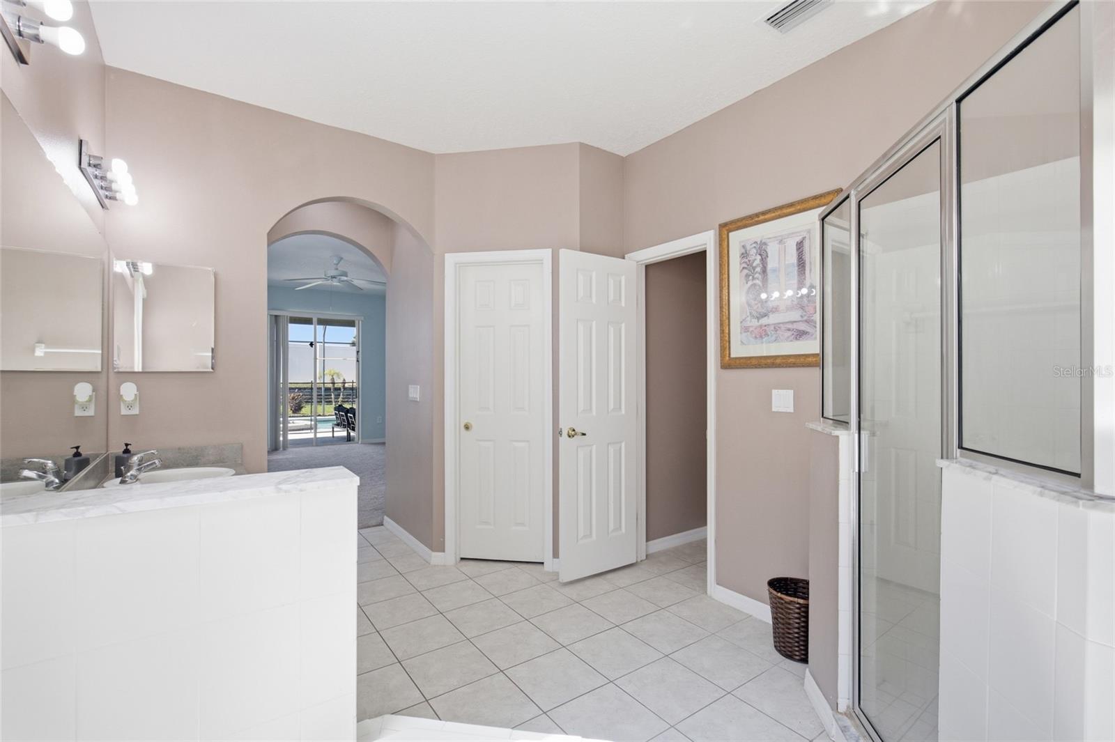 CALABAY PARC AT TOWER LAKE - Residential