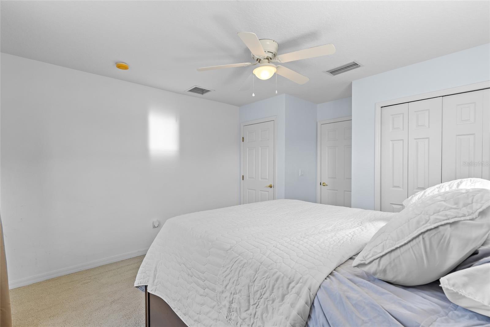 CALABAY PARC AT TOWER LAKE - Residential