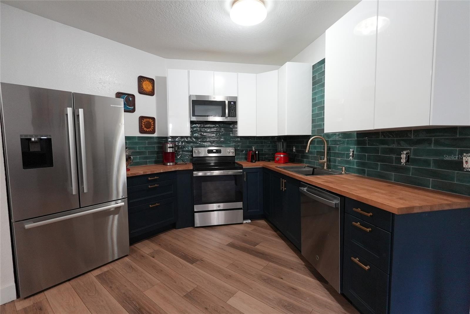 UPTOWN PLACE CONDO - Residential