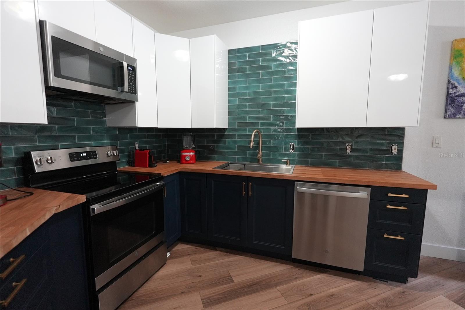 UPTOWN PLACE CONDO - Residential