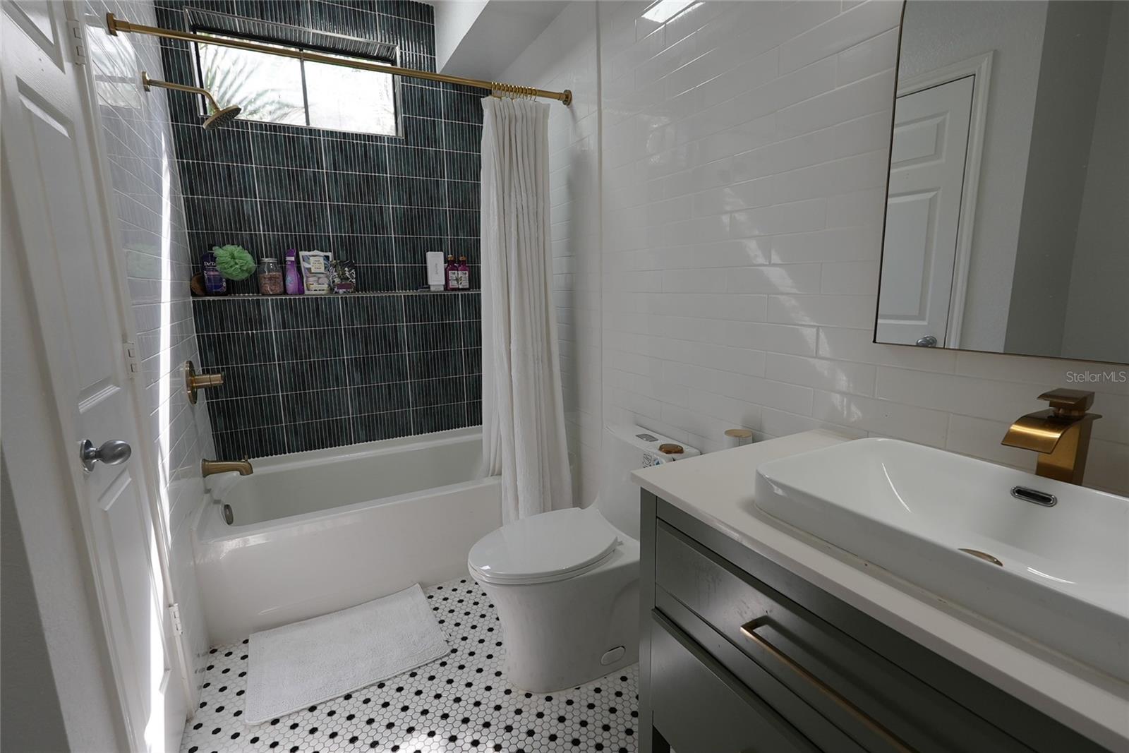 UPTOWN PLACE CONDO - Residential
