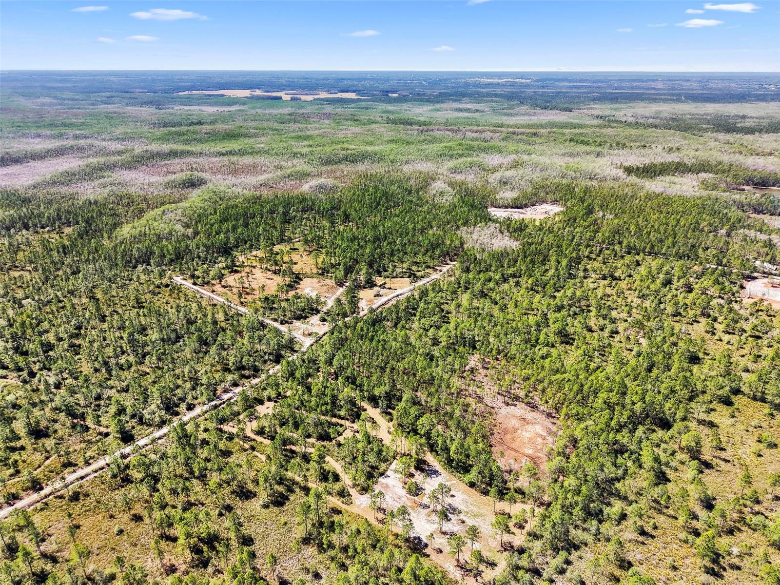 UNIVERSITY HIGHLANDS - Land