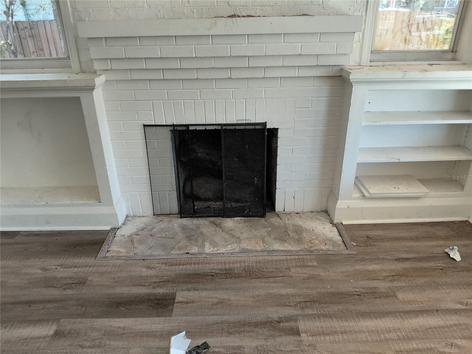 MEADOWBROOK - Residential
