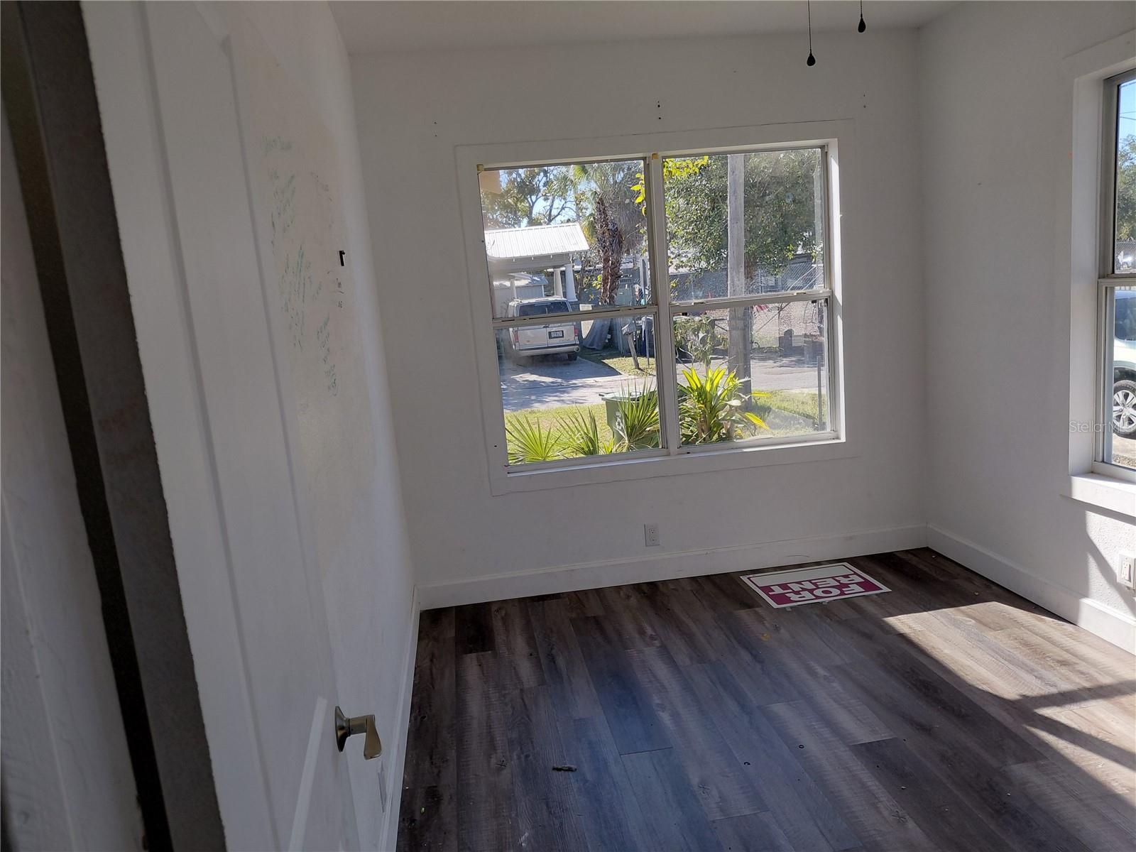 MEADOWBROOK - Residential