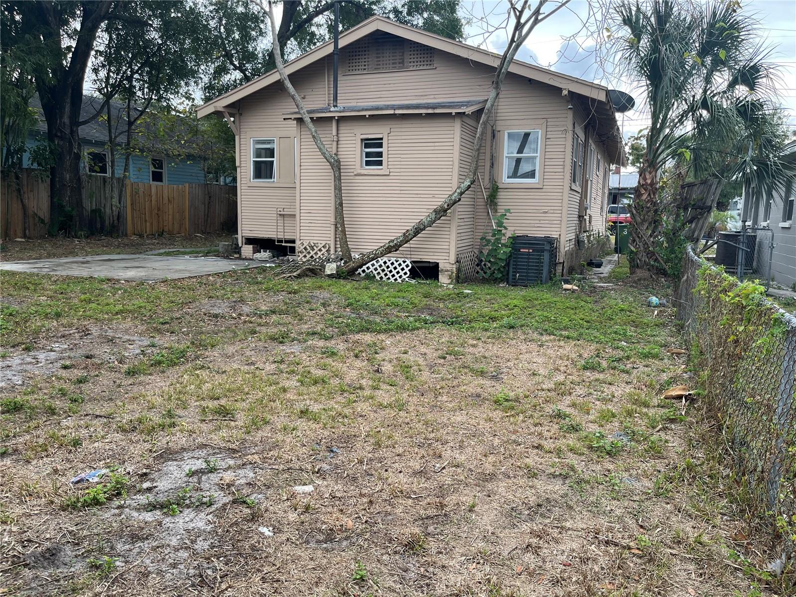 MEADOWBROOK - Residential