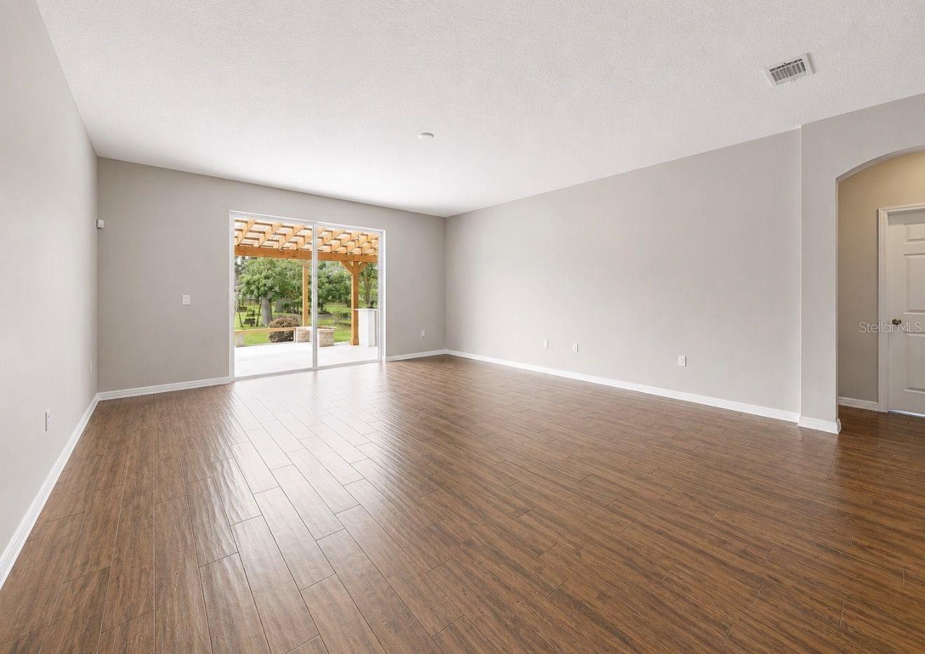 DOVER GROVES - Residential