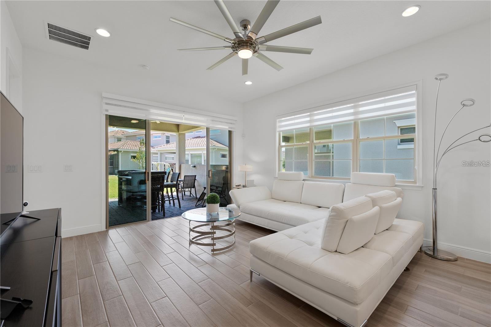 EAGLE CRK VILLAGE I PH 2 - Residential Lease