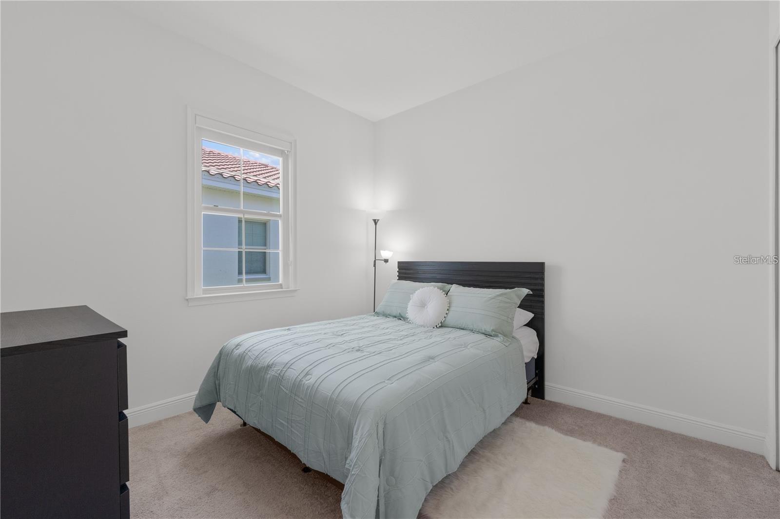 EAGLE CRK VILLAGE I PH 2 - Residential Lease