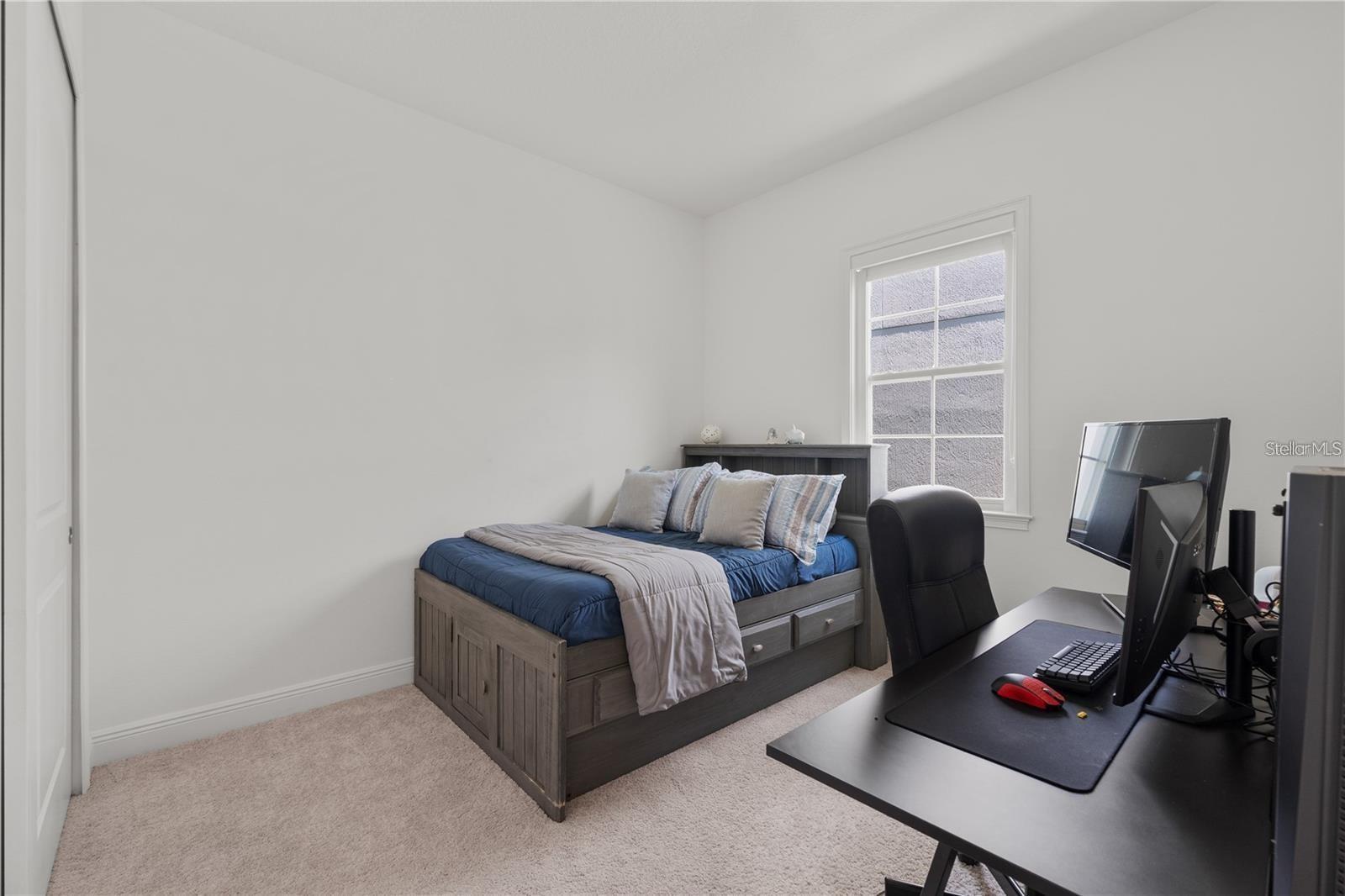 EAGLE CRK VILLAGE I PH 2 - Residential Lease