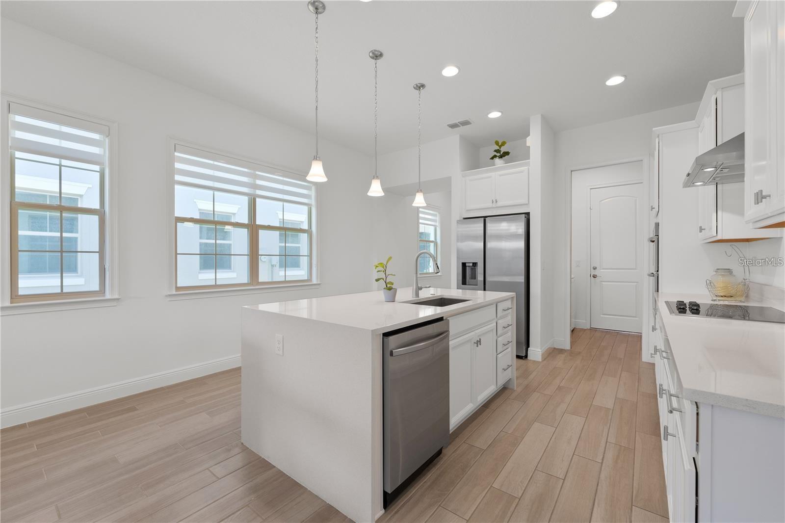EAGLE CRK VILLAGE I PH 2 - Residential Lease