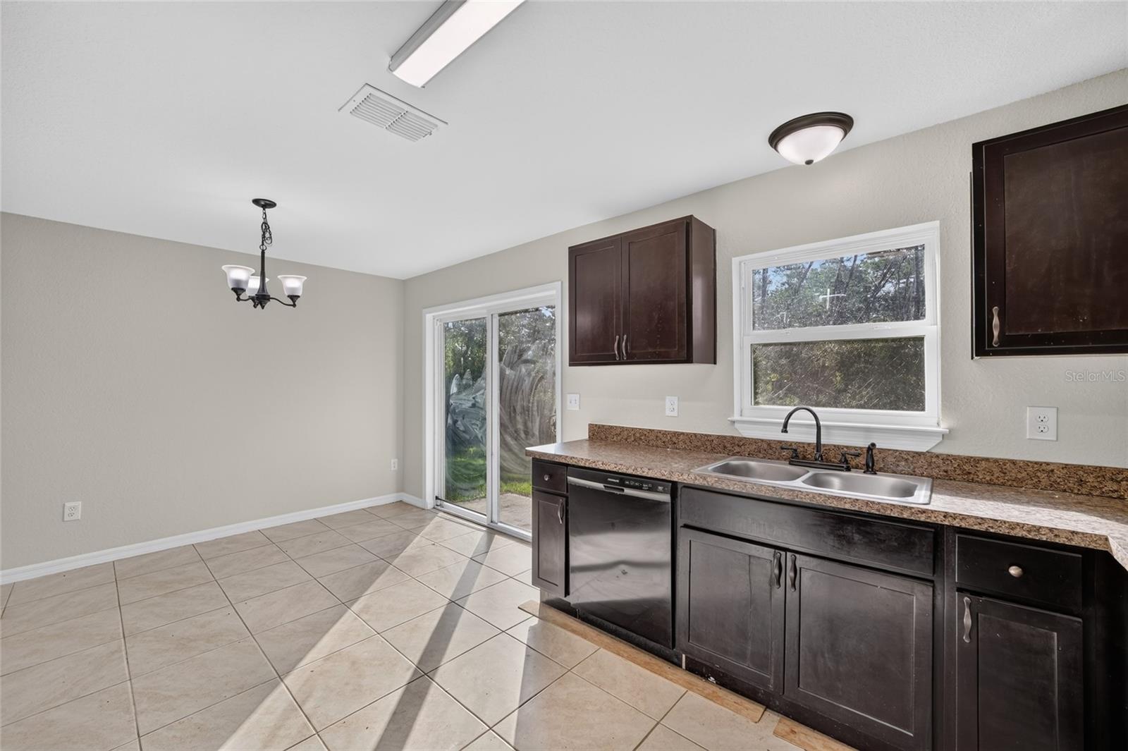 MARION OAKS UN 04 - Residential