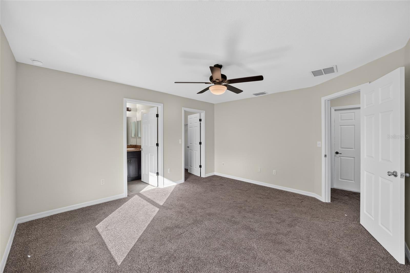 MARION OAKS UN 04 - Residential