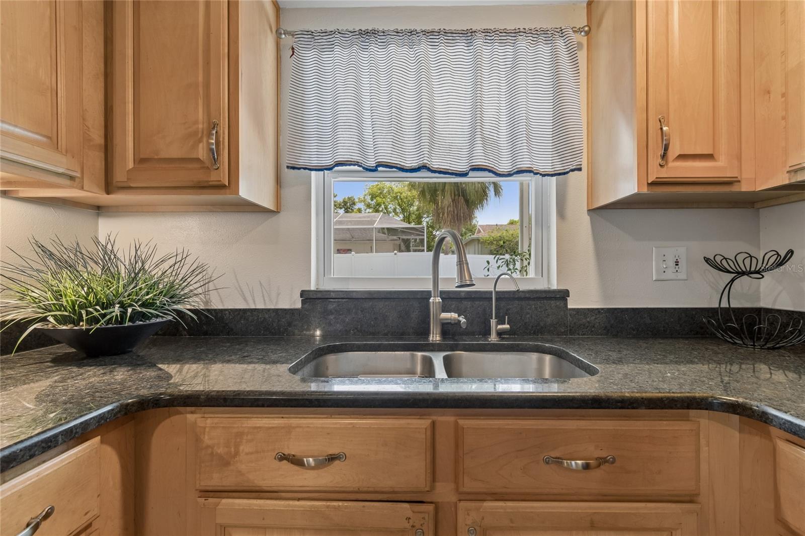 HARBOR PALMS-UNIT ONE - Residential
